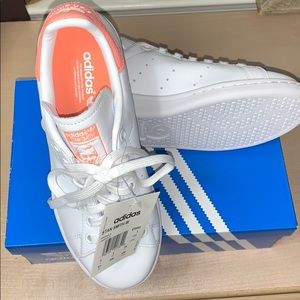 NWT Adidas Stan Smith Originals Coral